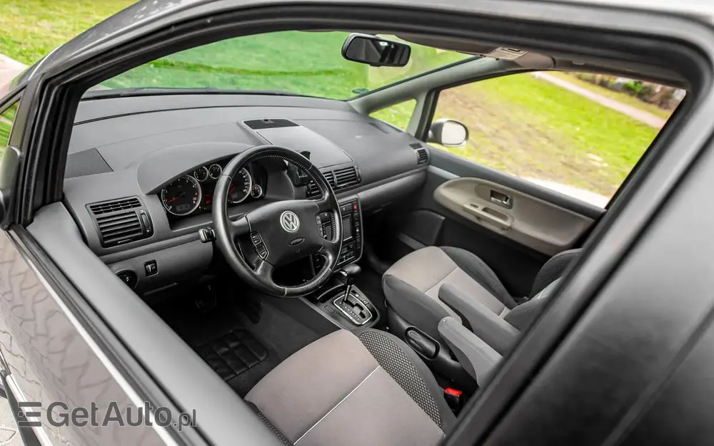 VOLKSWAGEN Sharan 1.8 5V Turbo Automatik Exclusive Edition II