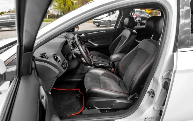 FORD Mondeo 2.0 TDCi Titanium S