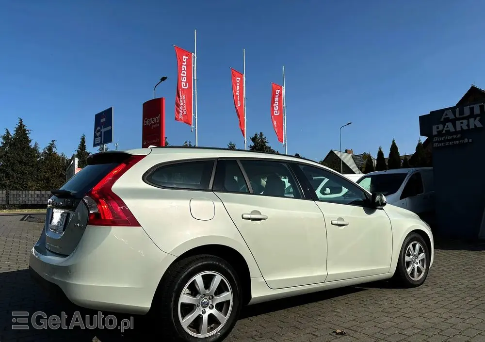 VOLVO V60 D2 Kinetic