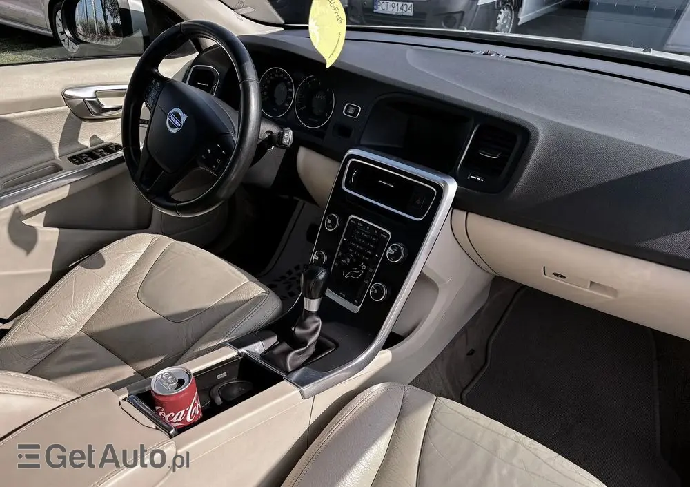 VOLVO V60 D2 Kinetic