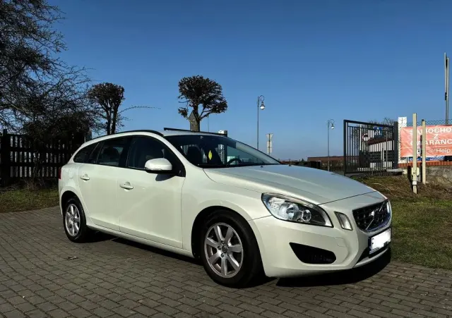 VOLVO V60 D2 Kinetic