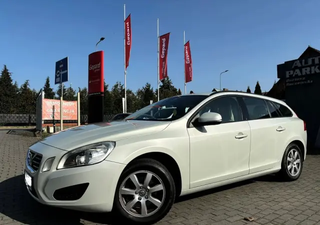 VOLVO V60 D2 Kinetic