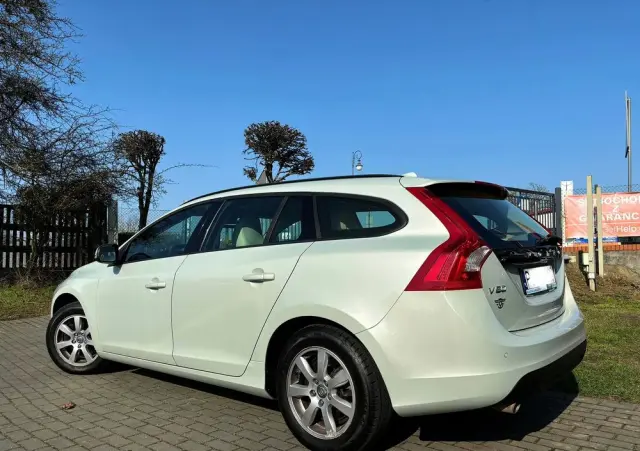 VOLVO V60 D2 Kinetic
