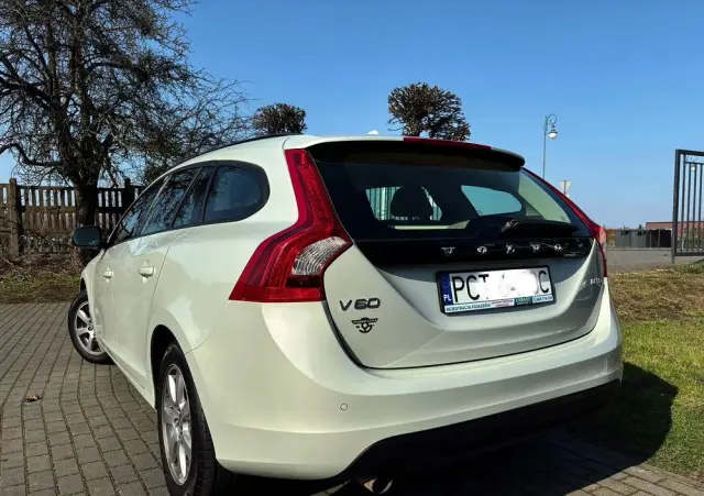 VOLVO V60 D2 Kinetic