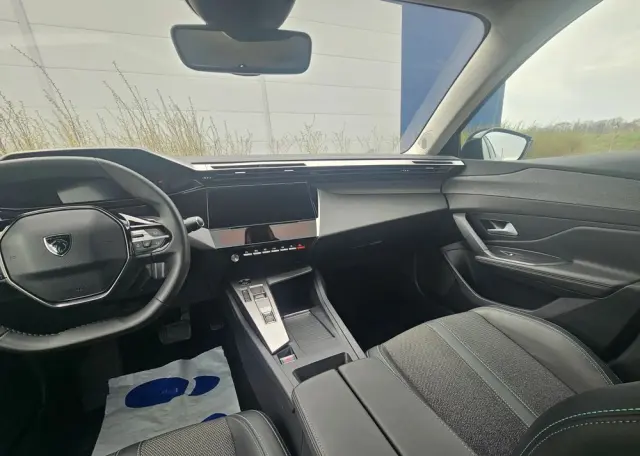 PEUGEOT 408 1.2 PureTech mHEV Allure S&S e-DCS6