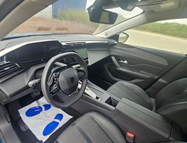 PEUGEOT 408 1.2 PureTech mHEV Allure S&S e-DCS6