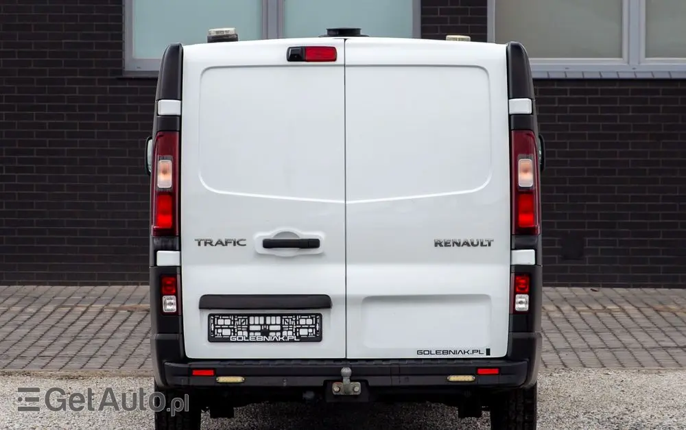 RENAULT Trafic L2H1 BRYGADOWY 5-OSÓB 125KM 