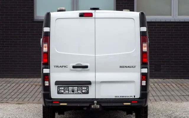 RENAULT Trafic L2H1 BRYGADOWY 5-OSÓB 125KM 