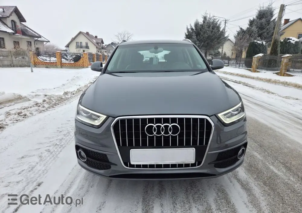 AUDI Q3 