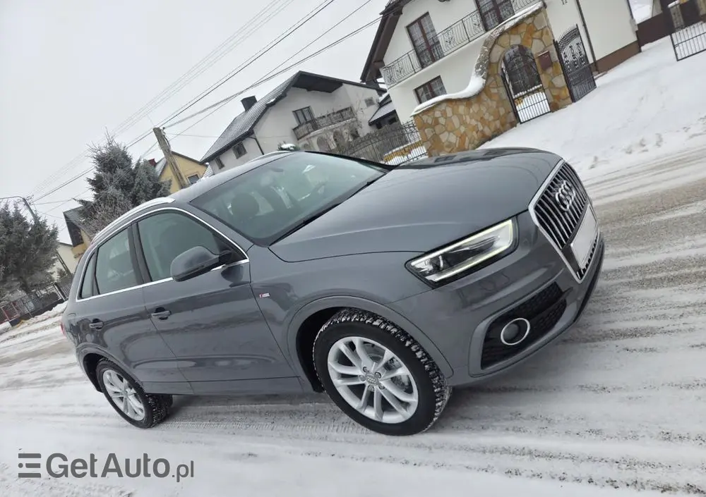 AUDI Q3 