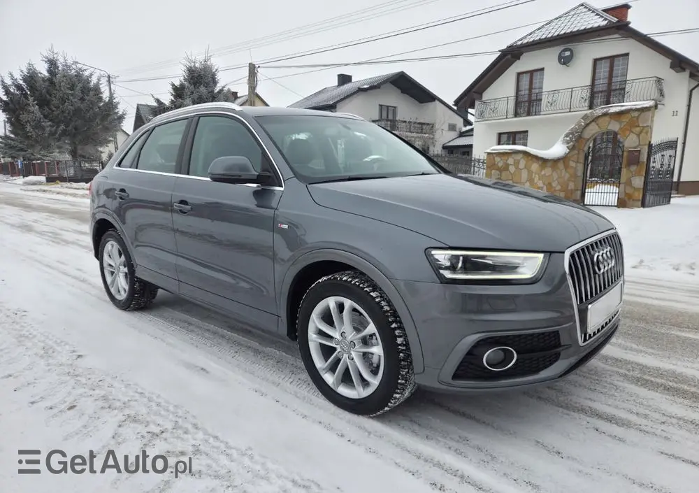 AUDI Q3 