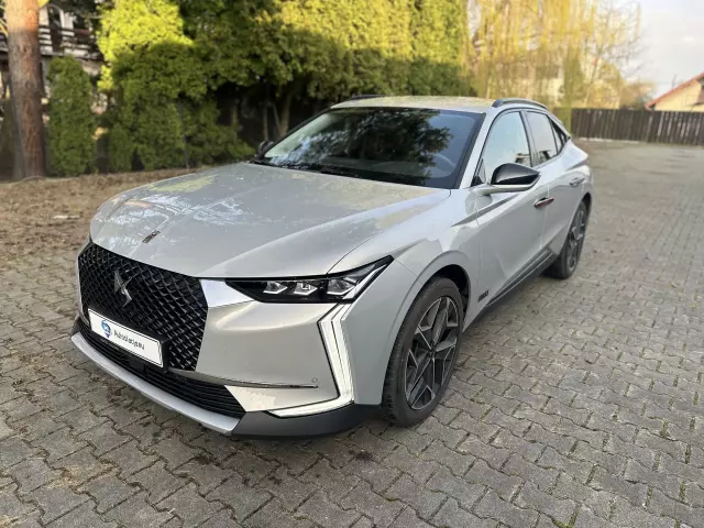 DS 4 
