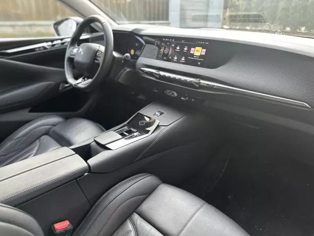 DS 4 