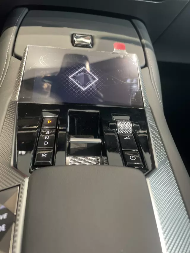 DS 4 