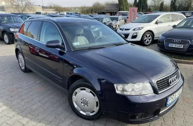 AUDI A4 