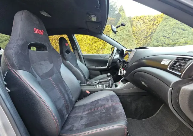SUBARU Impreza 2.5 WRX STI TOP