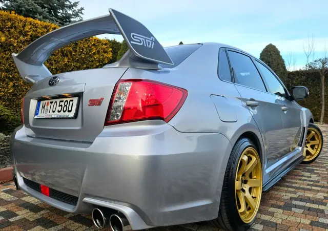 SUBARU Impreza 2.5 WRX STI TOP