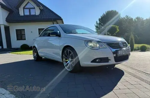 VOLKSWAGEN Eos 