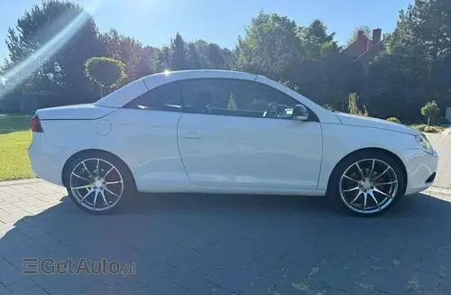 VOLKSWAGEN Eos 