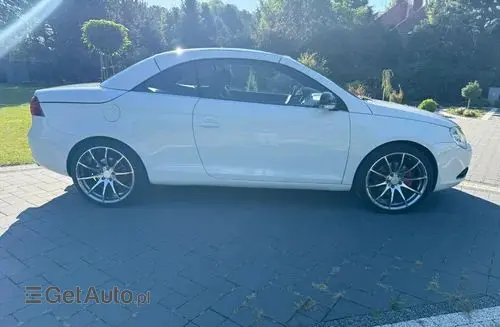 VOLKSWAGEN Eos 