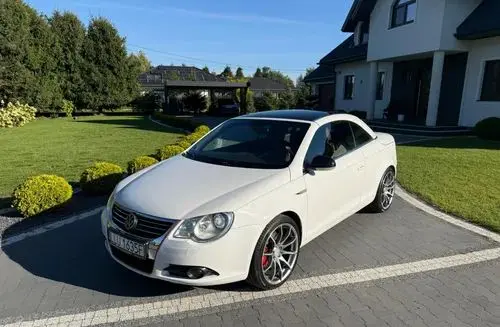 VOLKSWAGEN Eos 