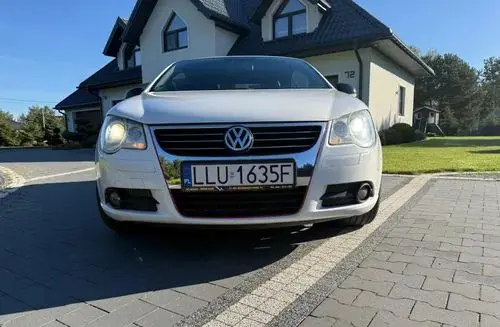 VOLKSWAGEN Eos 