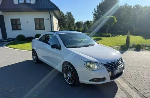 VOLKSWAGEN Eos 