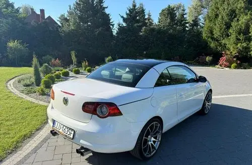 VOLKSWAGEN Eos 