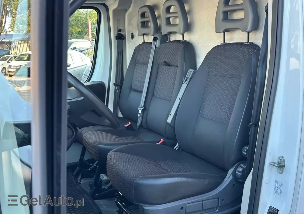 PEUGEOT Boxer 335 BlueHDi L3H3 