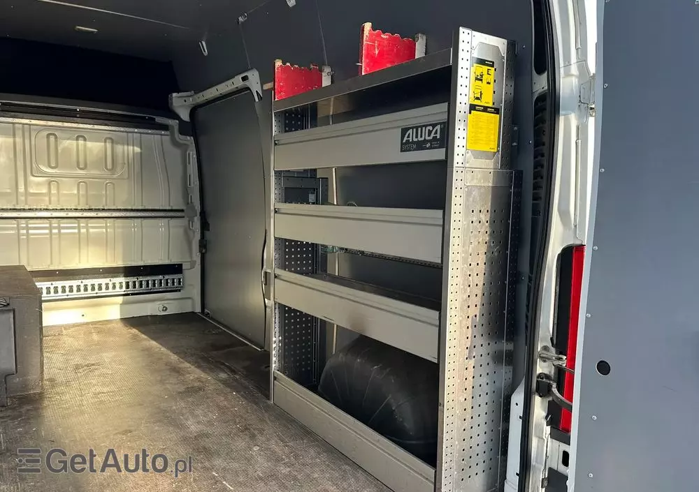 PEUGEOT Boxer 335 BlueHDi L3H3 