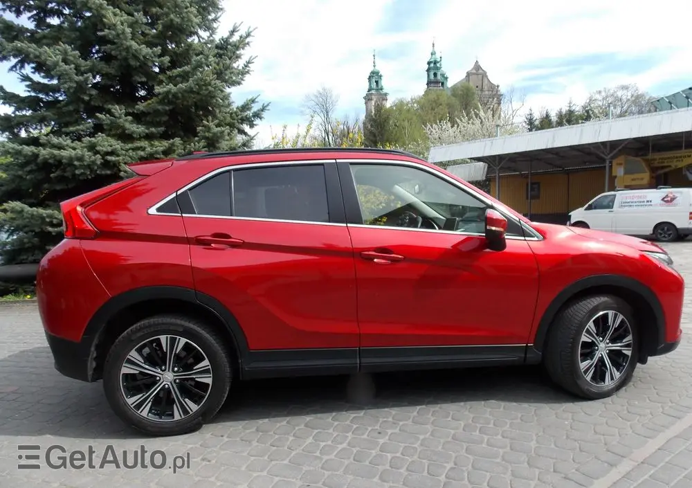 MITSUBISHI Eclipse Cross 1.5 T Invite Plus