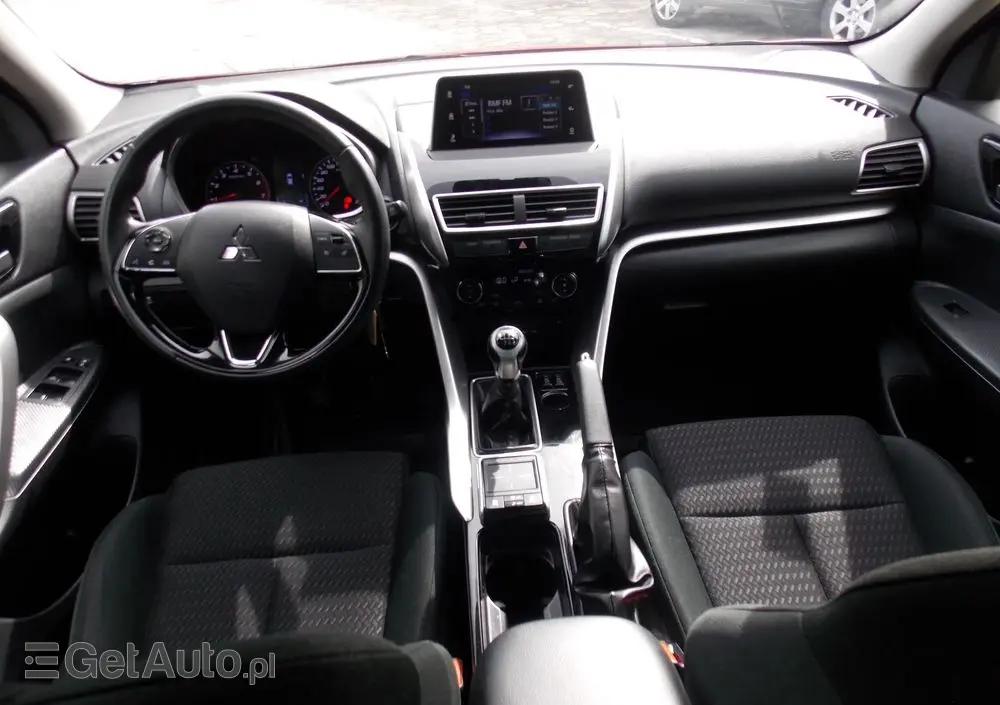 MITSUBISHI Eclipse Cross 1.5 T Invite Plus