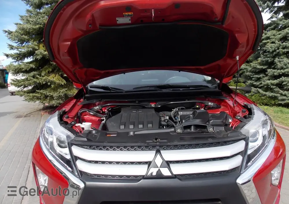 MITSUBISHI Eclipse Cross 1.5 T Invite Plus