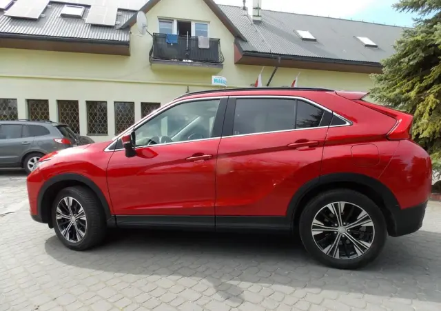 MITSUBISHI Eclipse Cross 1.5 T Invite Plus