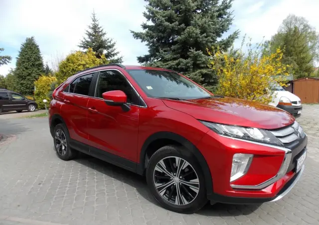 MITSUBISHI Eclipse Cross 1.5 T Invite Plus