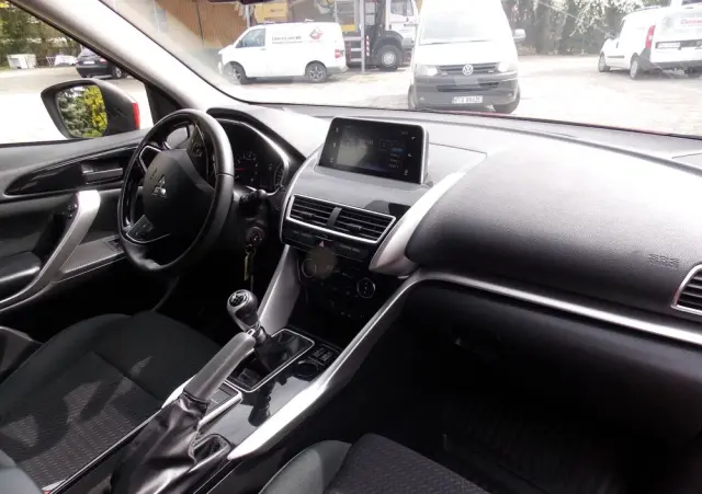 MITSUBISHI Eclipse Cross 1.5 T Invite Plus