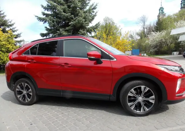 MITSUBISHI Eclipse Cross 1.5 T Invite Plus
