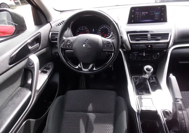 MITSUBISHI Eclipse Cross 1.5 T Invite Plus