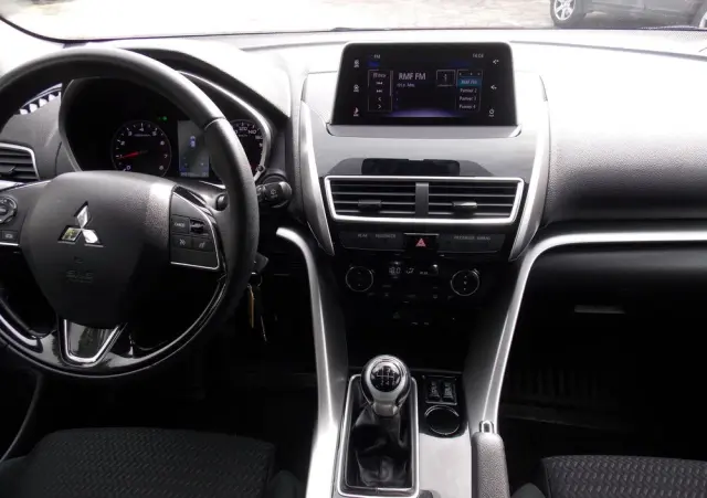 MITSUBISHI Eclipse Cross 1.5 T Invite Plus