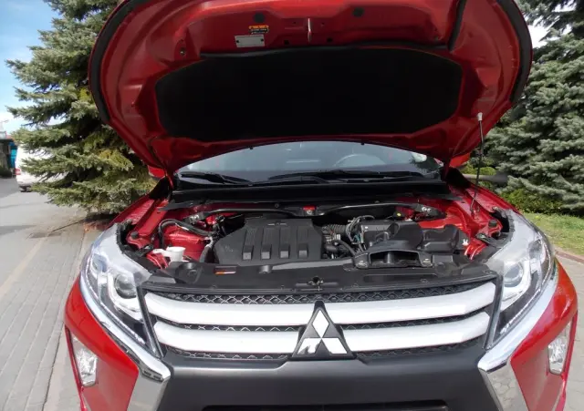 MITSUBISHI Eclipse Cross 1.5 T Invite Plus