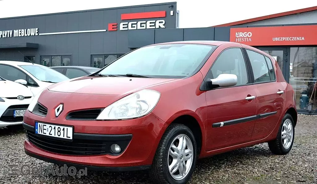 RENAULT Clio 