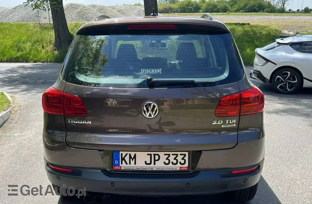 VOLKSWAGEN Tiguan 