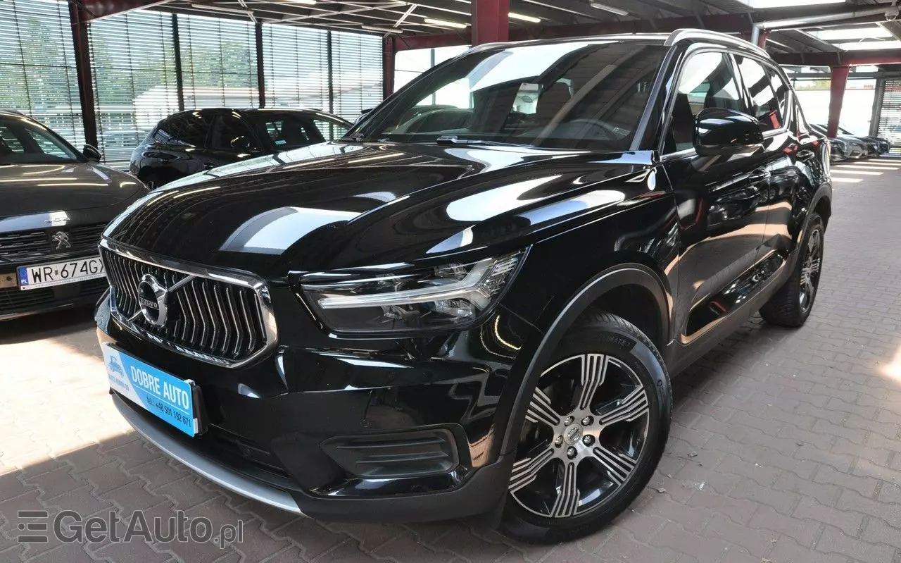 VOLVO XC 40 