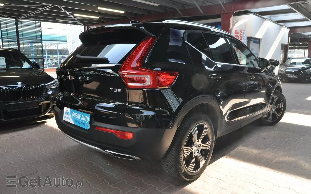 VOLVO XC 40 