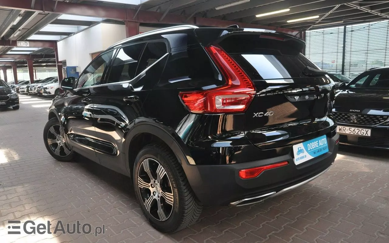 VOLVO XC 40 