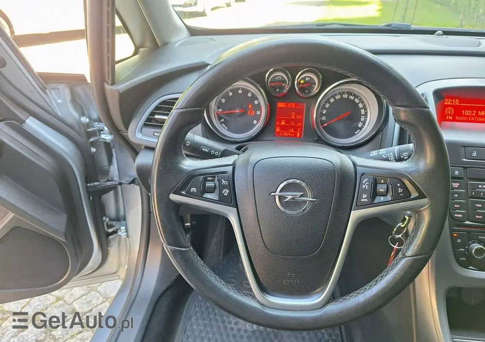 OPEL Astra 1.4 T Edition 150