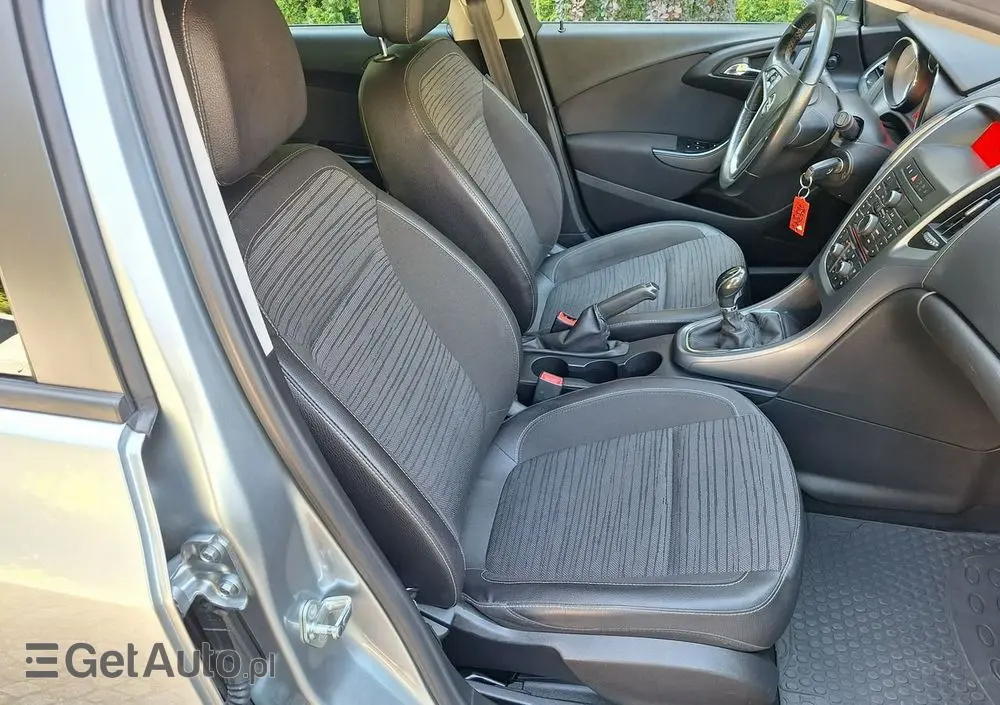 OPEL Astra 1.4 T Edition 150