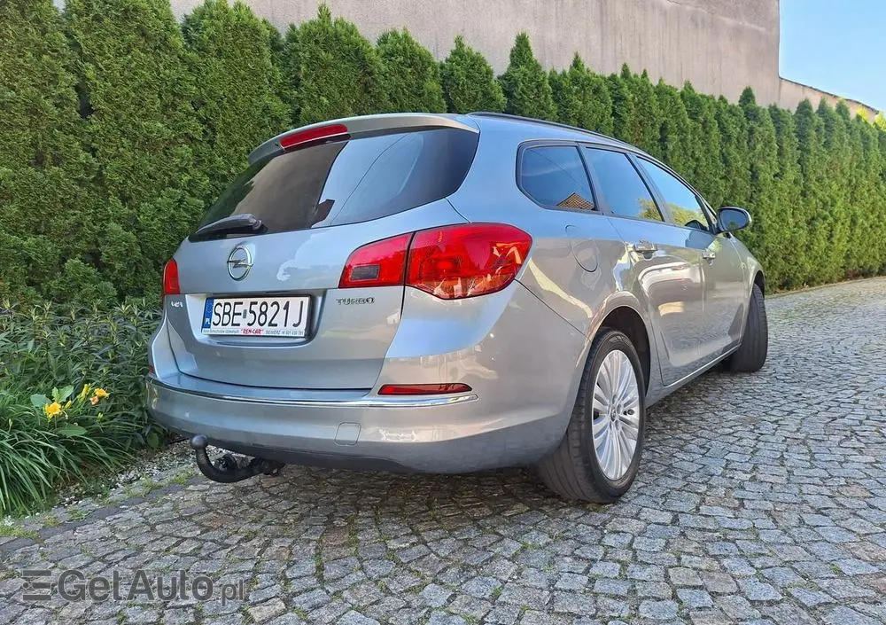OPEL Astra 1.4 T Edition 150