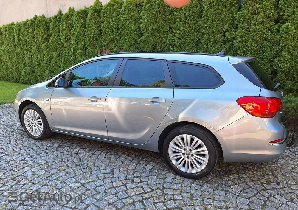 OPEL Astra 1.4 T Edition 150