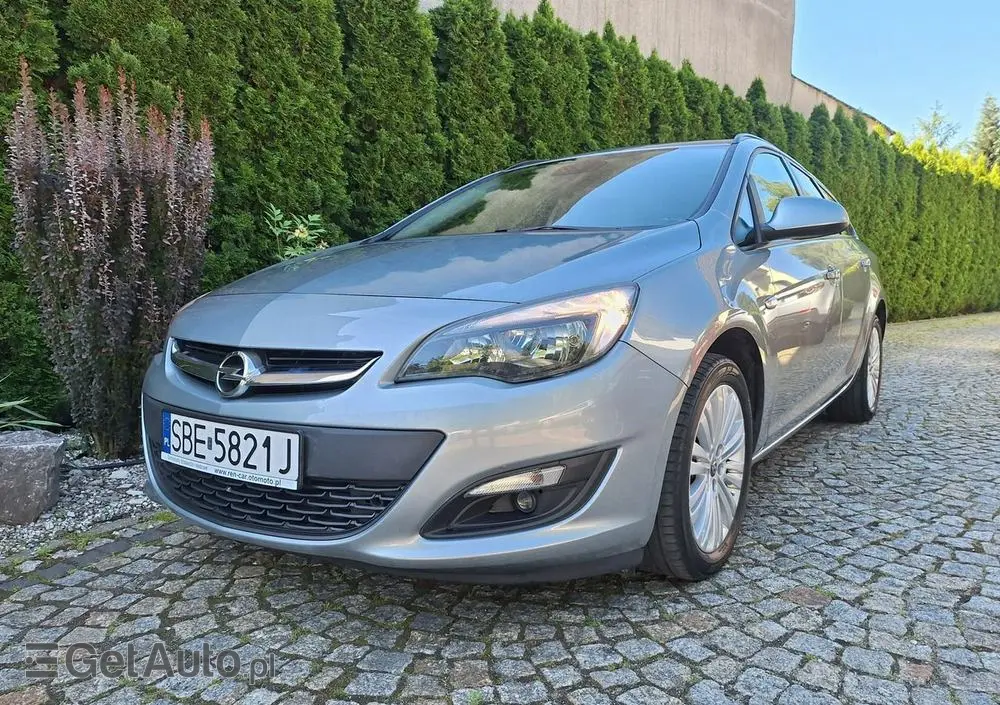 OPEL Astra 1.4 T Edition 150